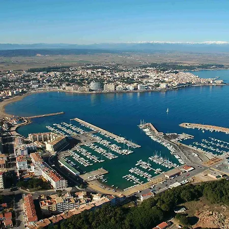 Vilanera Villa